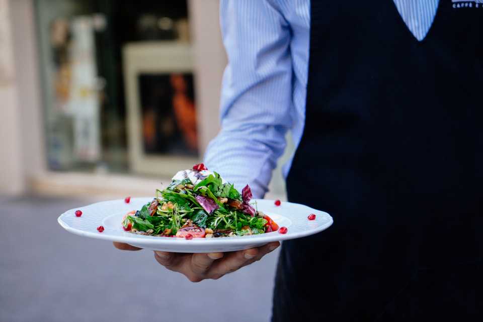 Waiter by Lefteris kallergis via Unsplash